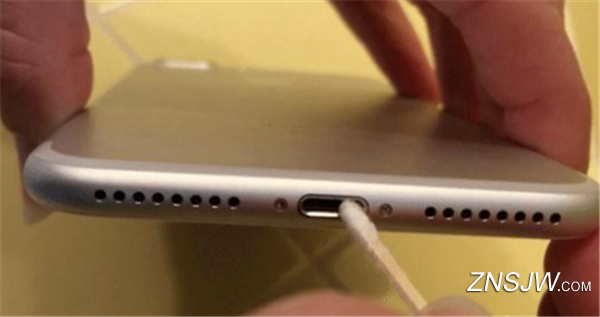 如何清理苹果手机的灰iphone自带扬声器清理-第2张图片-太平洋在线下载